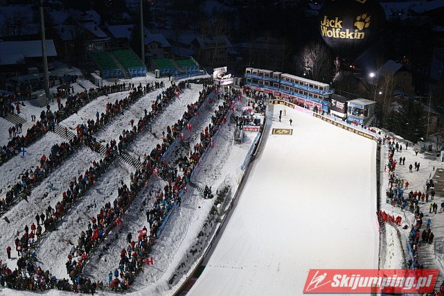 010 Arena skoczni